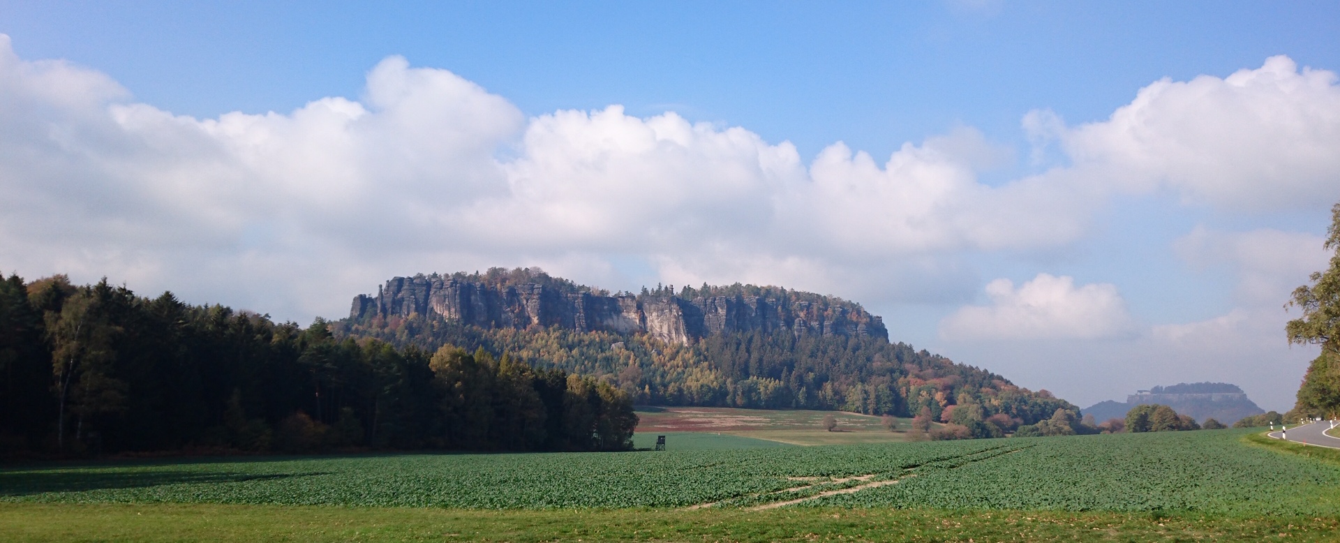 Ein sächsischer Elbsandsteininselberg