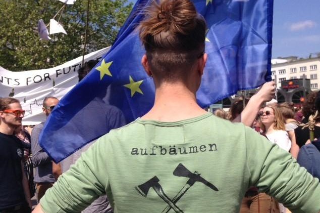 Aufbäumen in Hannover beim Klimastreik Aufbäumen in Hannover beim Klimastreik
