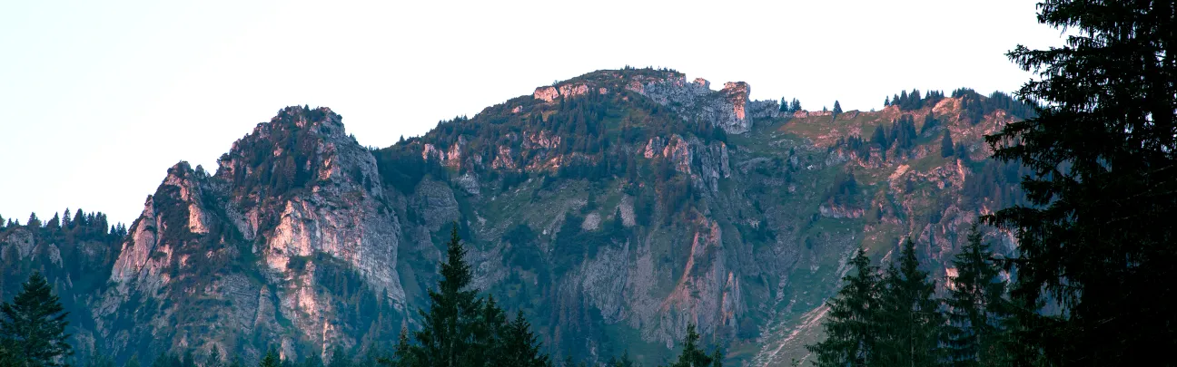 Abendlicher Blick auf die Berge in Garmisch