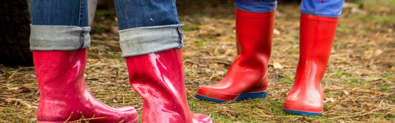 Rote Gummistiefel