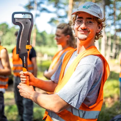 Teilnehmer mit Werkzeug