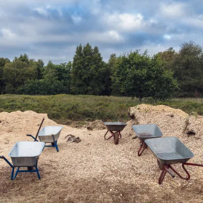 Schubkarren mit Füllmaterial