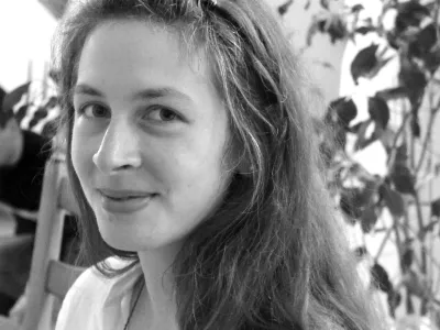 Portrait von Julia Schnelzer